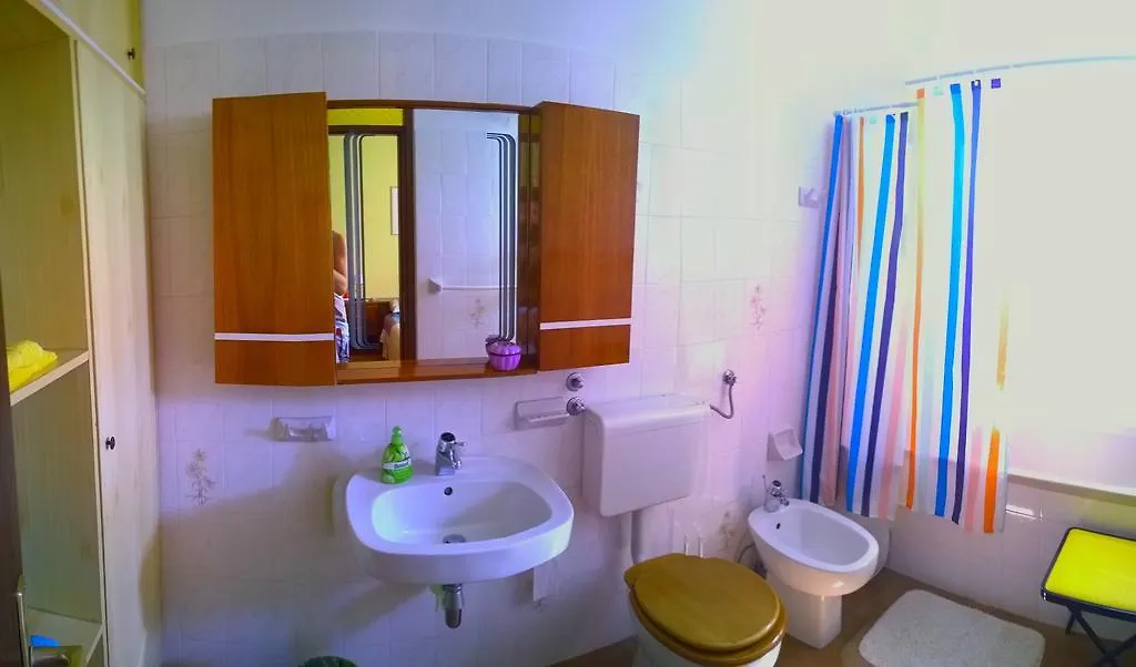 Apartments Free Parking Big Garden بيروغ